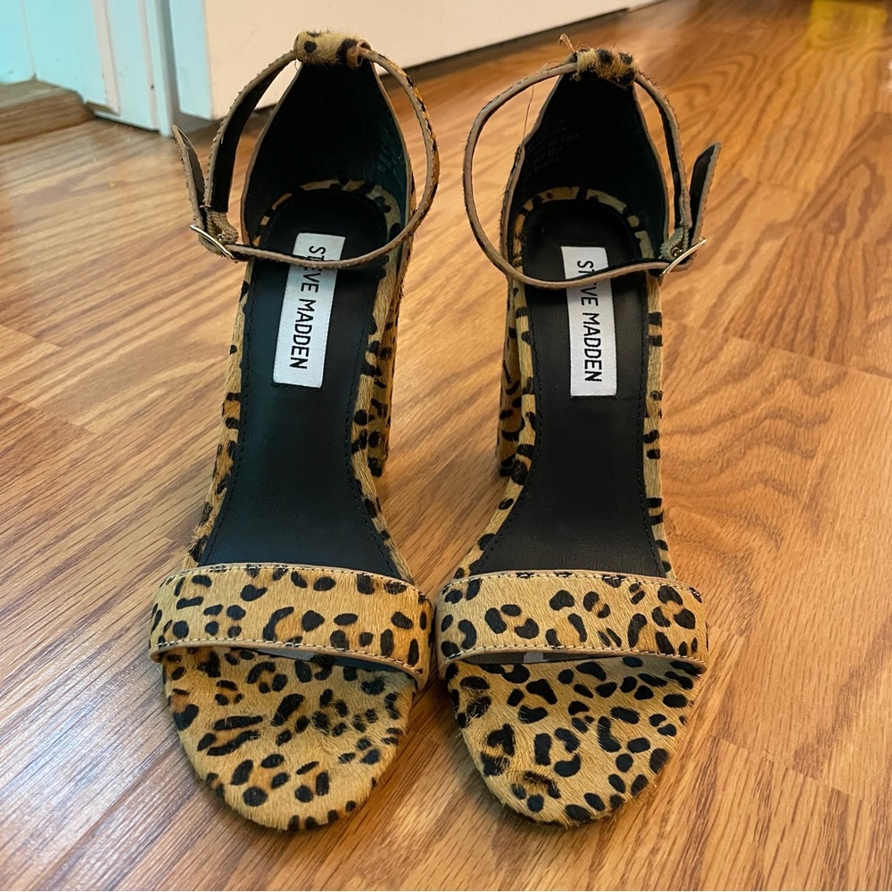 Steve Madden cow hair leopard heeled sandals 6.5
